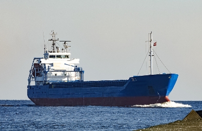散貨船海運(yùn)將繼續(xù)扮演著重要角色，為全球經(jīng)濟(jì)注入活力與希望